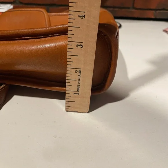 Coach Vintage Brown‎ Leather Crossbody Bag - Picture 15 of 15